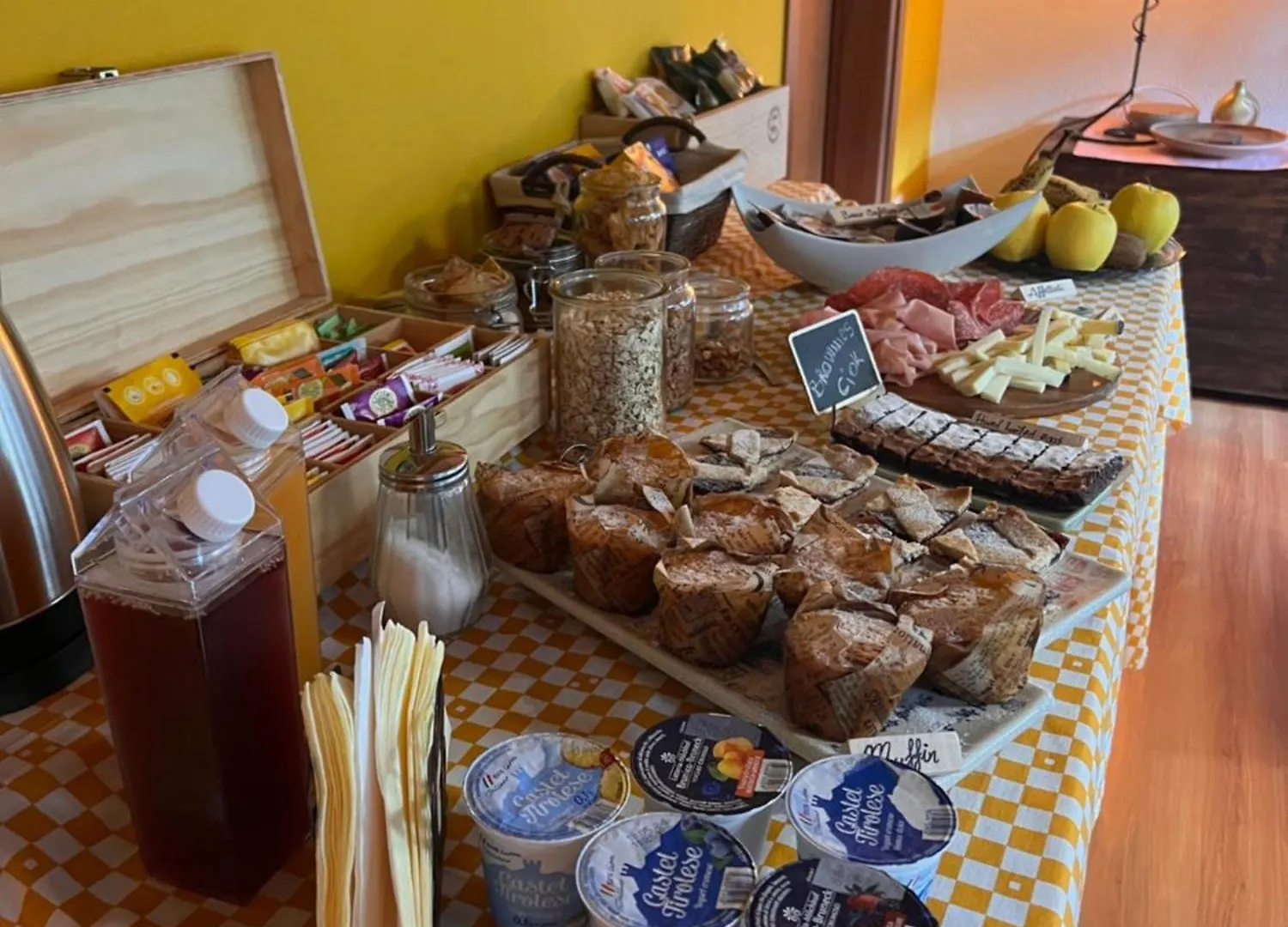 ベッド・アンド・ブレックファスト Borgo Lungofiume B&B Valbrenta
